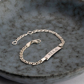 Zuri Engraved Baby Bracelet